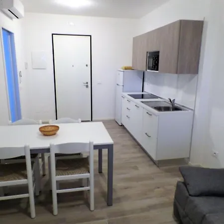 Flat With Panoramic Rooftop Pool Διαμέρισμα Μπιμπιόνε
