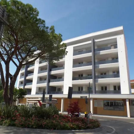 Flat With Panoramic Rooftop Pool Διαμέρισμα